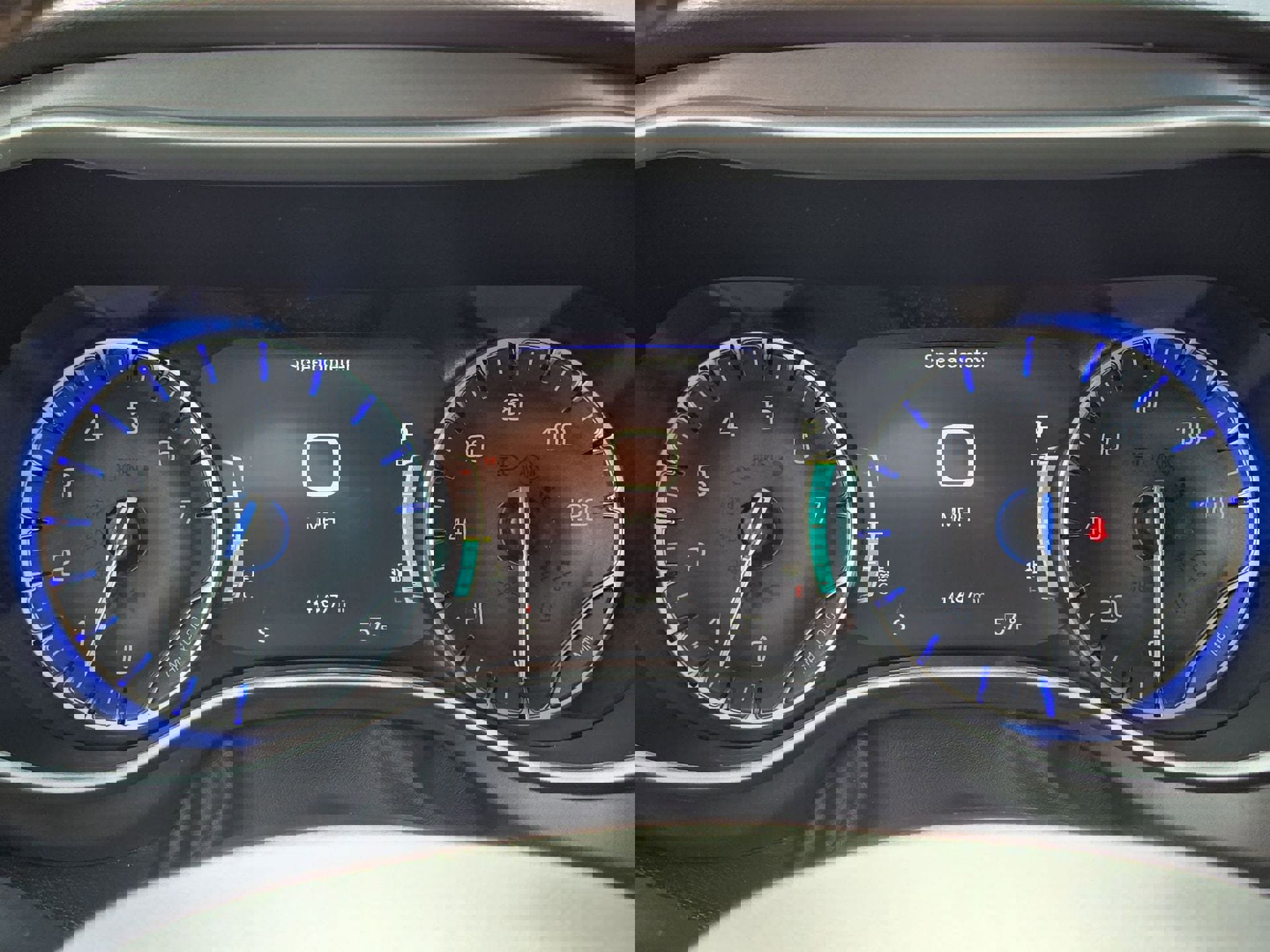 Used 2024 Chrysler Pacifica Touring-L FWD image 20