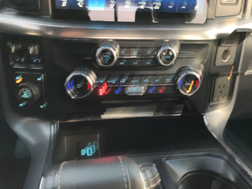 Used 2023 Ford F150 Lariat w/ Max Trailer Tow Package image 27