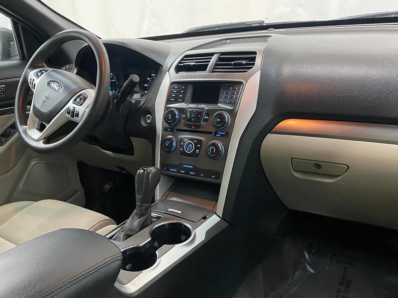 Used 2015 Ford Explorer FWD image 11