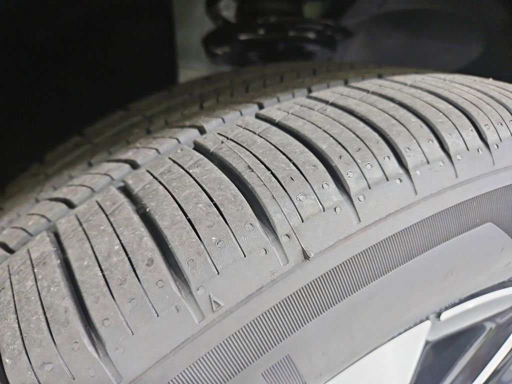 New 2026 Volkswagen Atlas SEL image 28