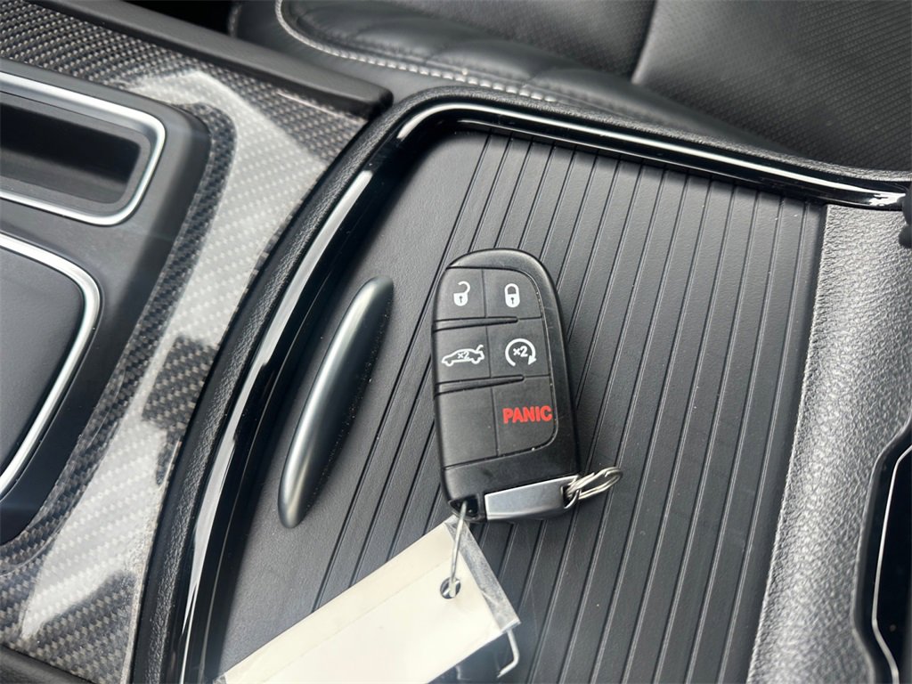 Certified 2023 Chrysler 300 C image 33