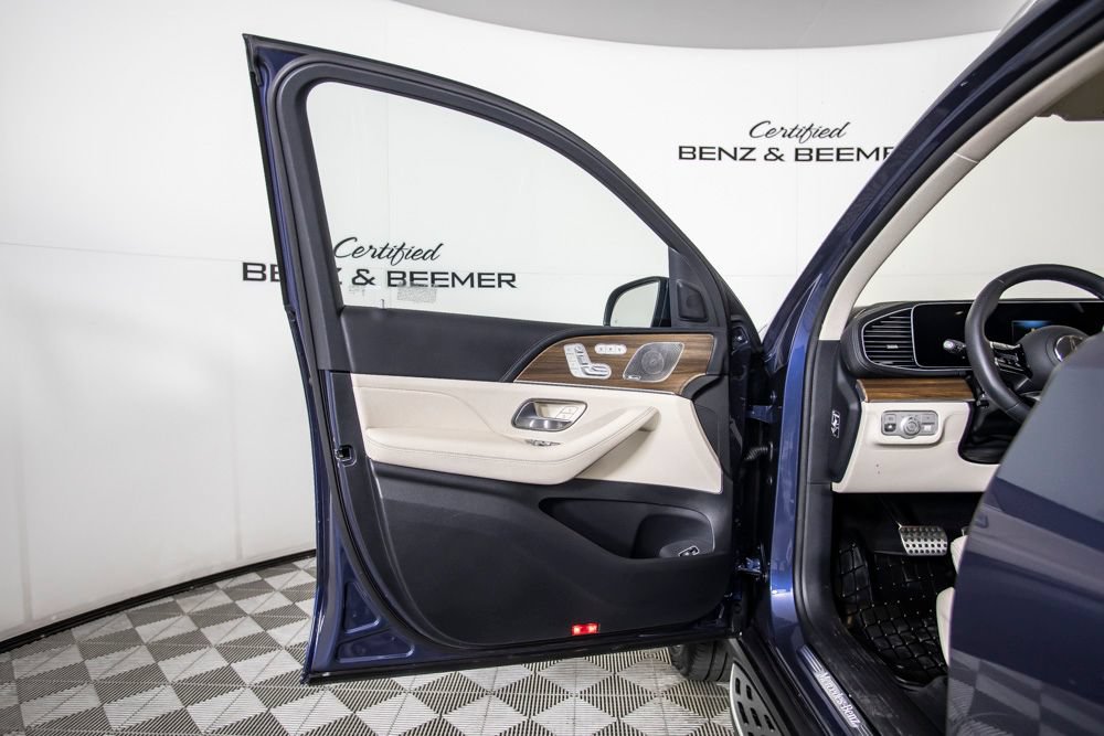 Used 2026 Mercedes-Benz GLS 580 4MATIC image 20
