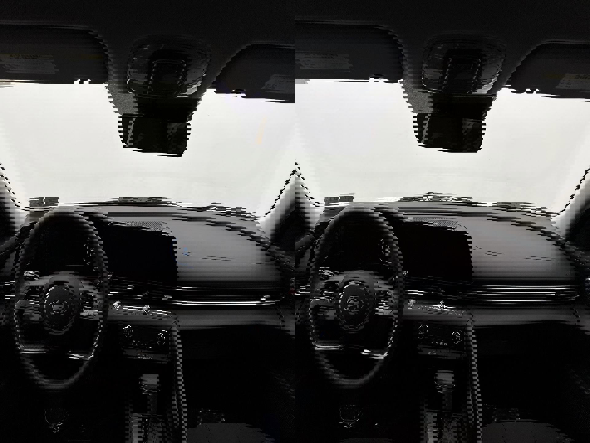 Used 2024 Hyundai Elantra SEL image 14