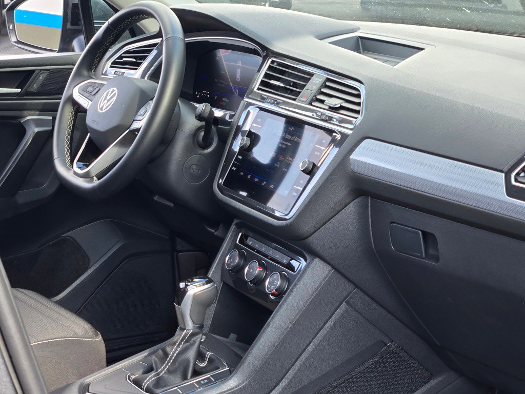 Used 2024 Volkswagen Tiguan S image 8