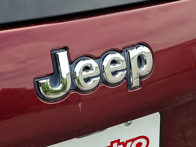 Certified 2020 Jeep Cherokee Latitude Plus w/ Cold Weather Group AWD/4WD image 30