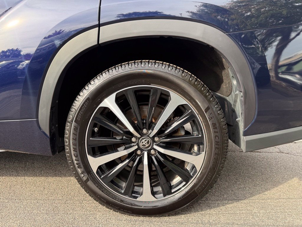 Used 2021 Toyota Highlander XSE AWD/4WD image 28