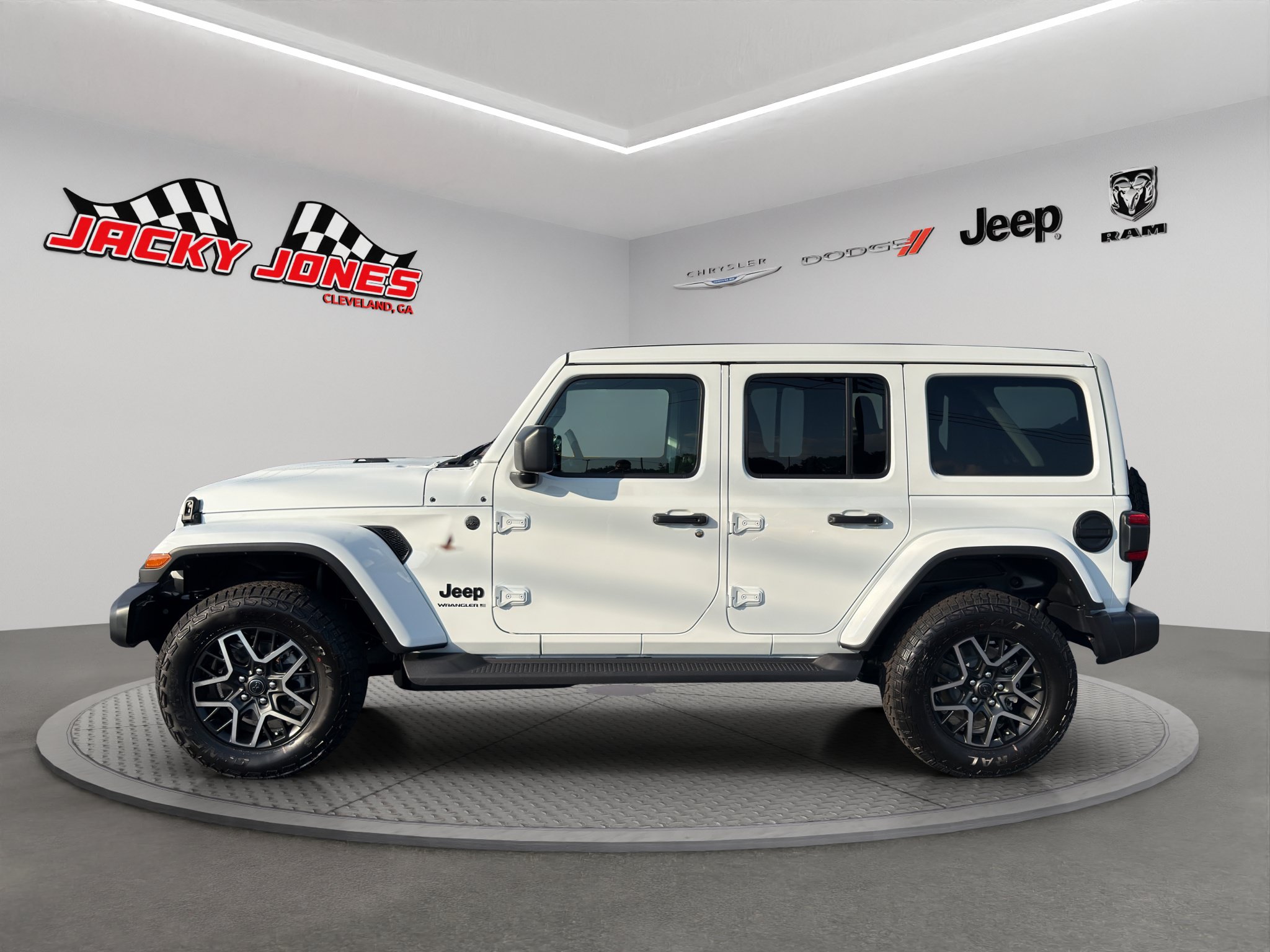 New 2027 Jeep Wrangler Unlimited Sahara AWD/4WD image 2