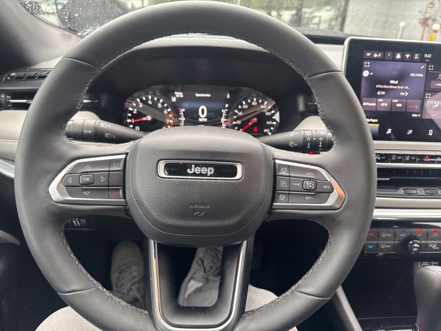 Used 2024 Jeep Compass Limited AWD/4WD image 15