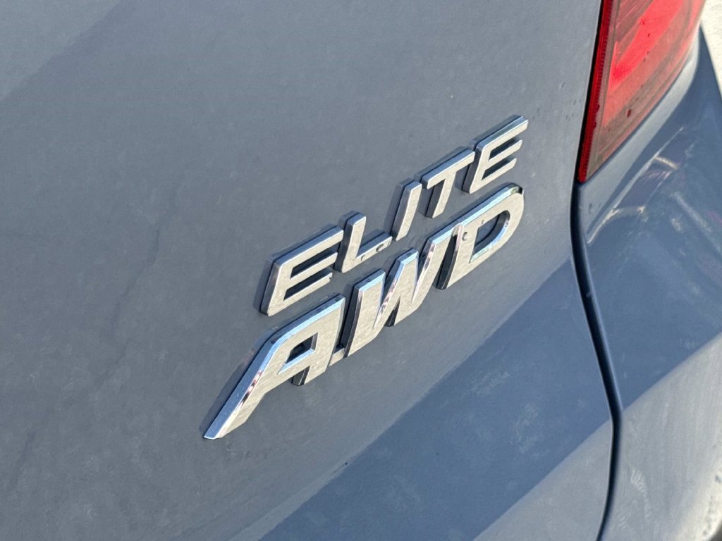 Used 2023 Honda Passport Elite image 7
