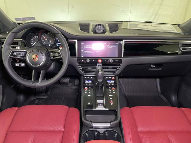 New 2026 Porsche Macan image 26