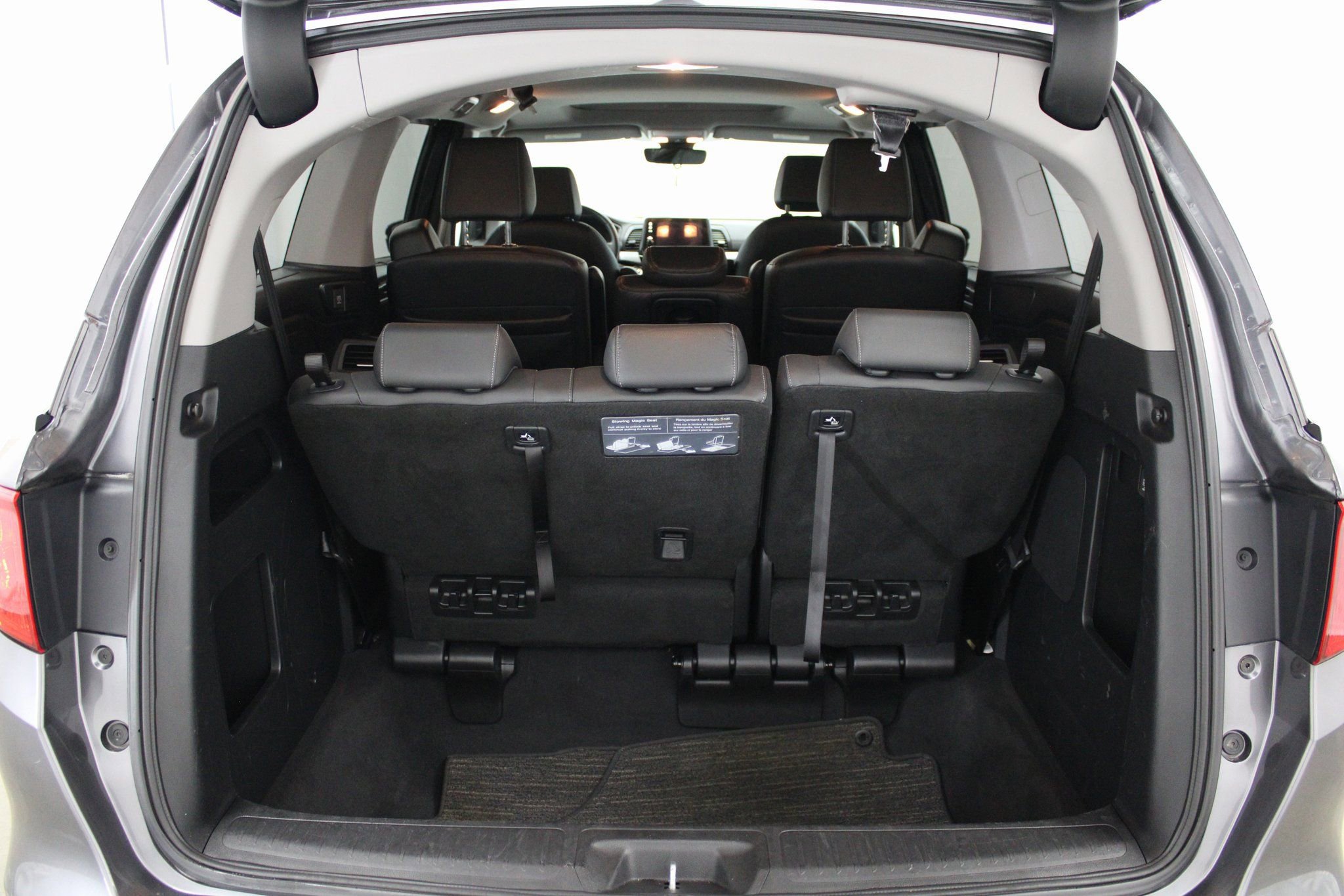 Used 2023 Honda Odyssey EX-L image 24