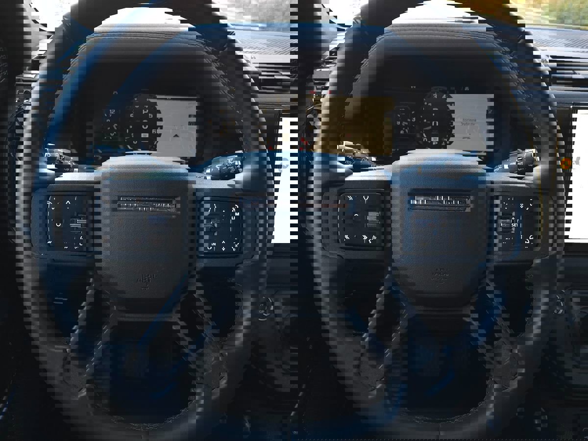 Used 2023 Land Rover Defender 110 75th Limited Edition image 29