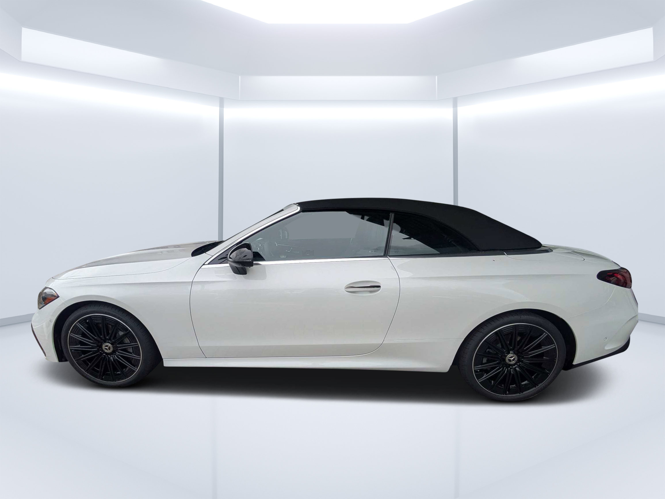 New 2027 Mercedes-Benz CLE 450 4MATIC Cabriolet image 6