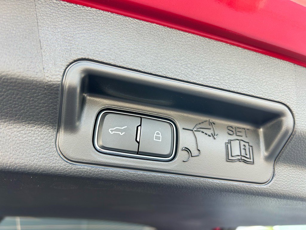 New 2025 Ford Explorer Platinum w/ Ultimate Package image 11