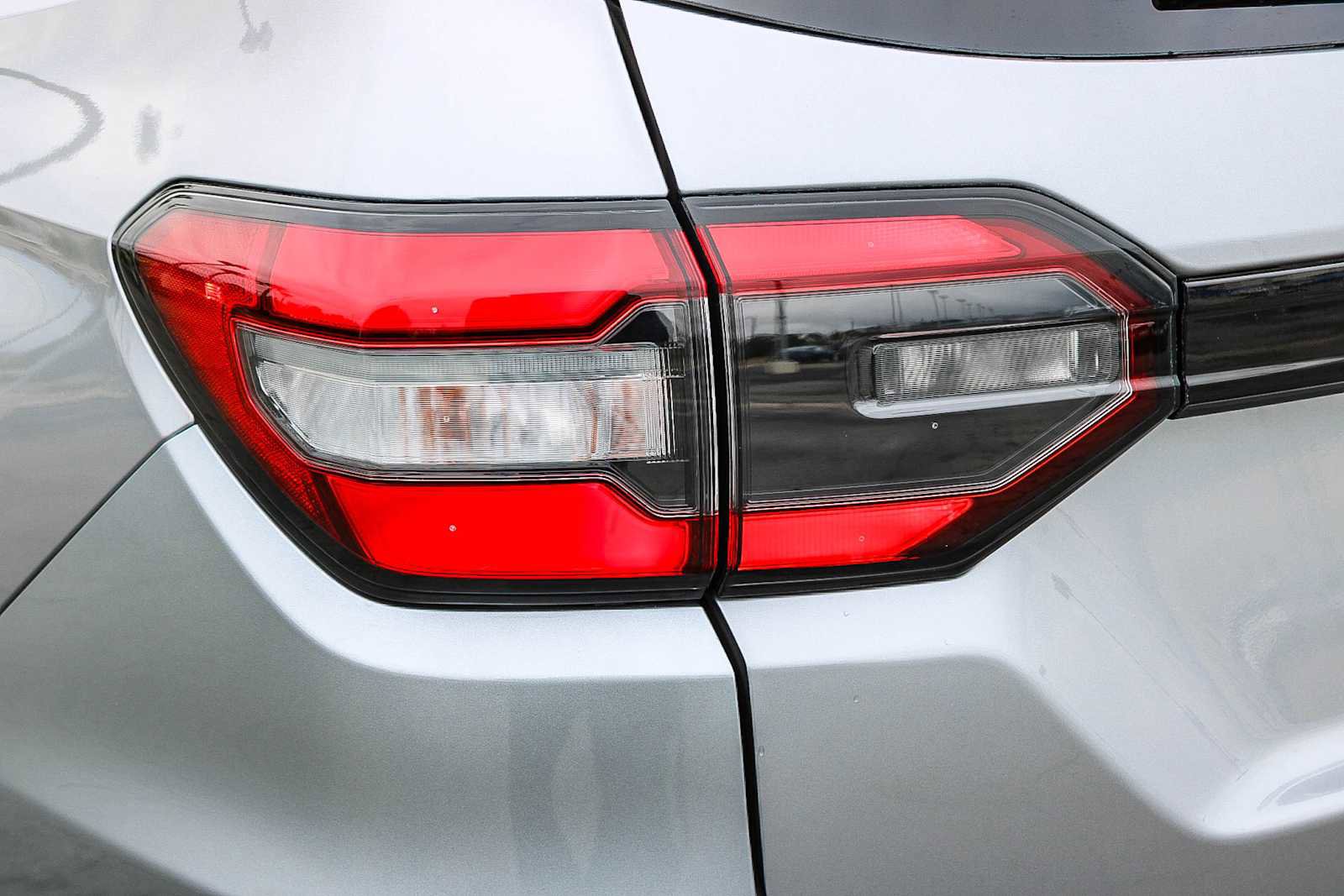 Certified 2025 Honda Pilot Touring image 7