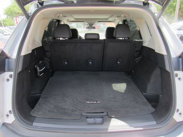 Certified 2023 Nissan Rogue SV w/ SV Premium B Package FWD image 5