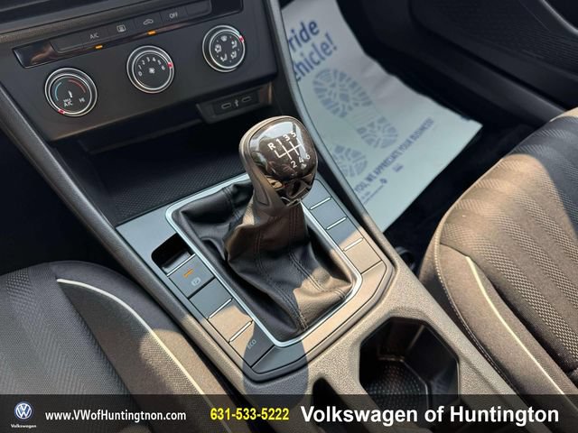 Certified 2022 Volkswagen Jetta Sport FWD image 30