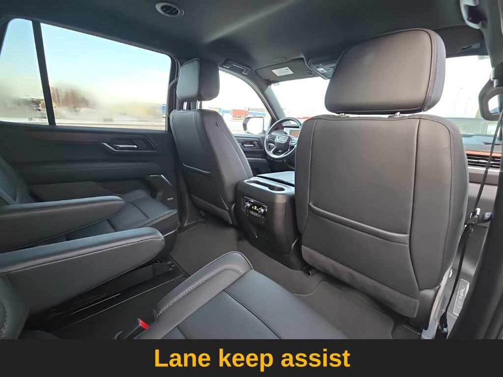 Used 2025 GMC Yukon Denali image 17