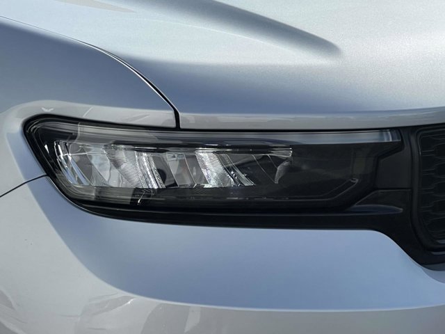 Used 2023 Jeep Grand Cherokee L Laredo image 6