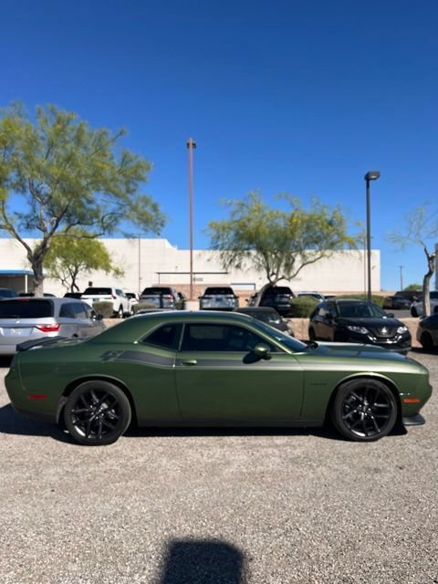 Used 2021 Dodge Challenger R/T w/ Driver Convenience Group RWD image 4