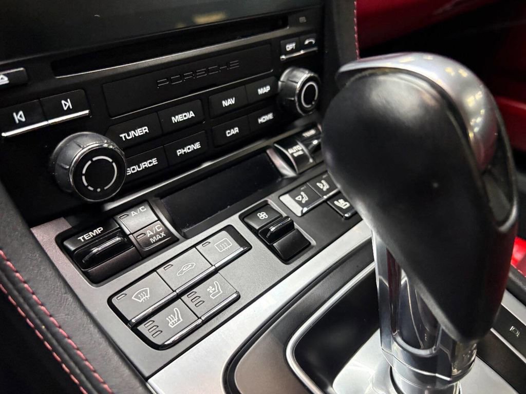 Used 2018 Porsche 718 Cayman GTS image 35