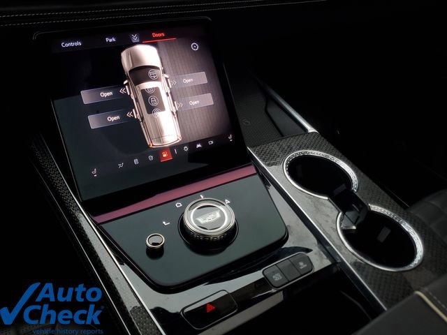 Certified 2025 Cadillac Escalade ESV V AWD/4WD image 33
