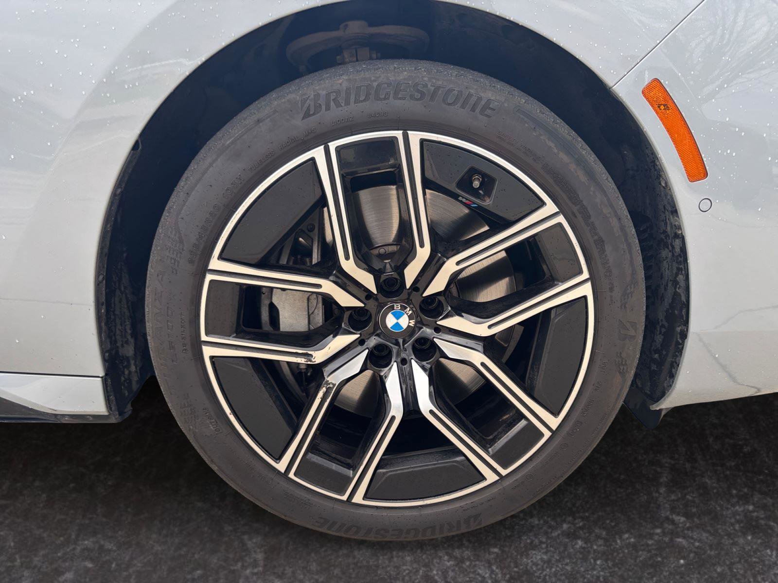 Certified 2023 BMW 760i xDrive image 27
