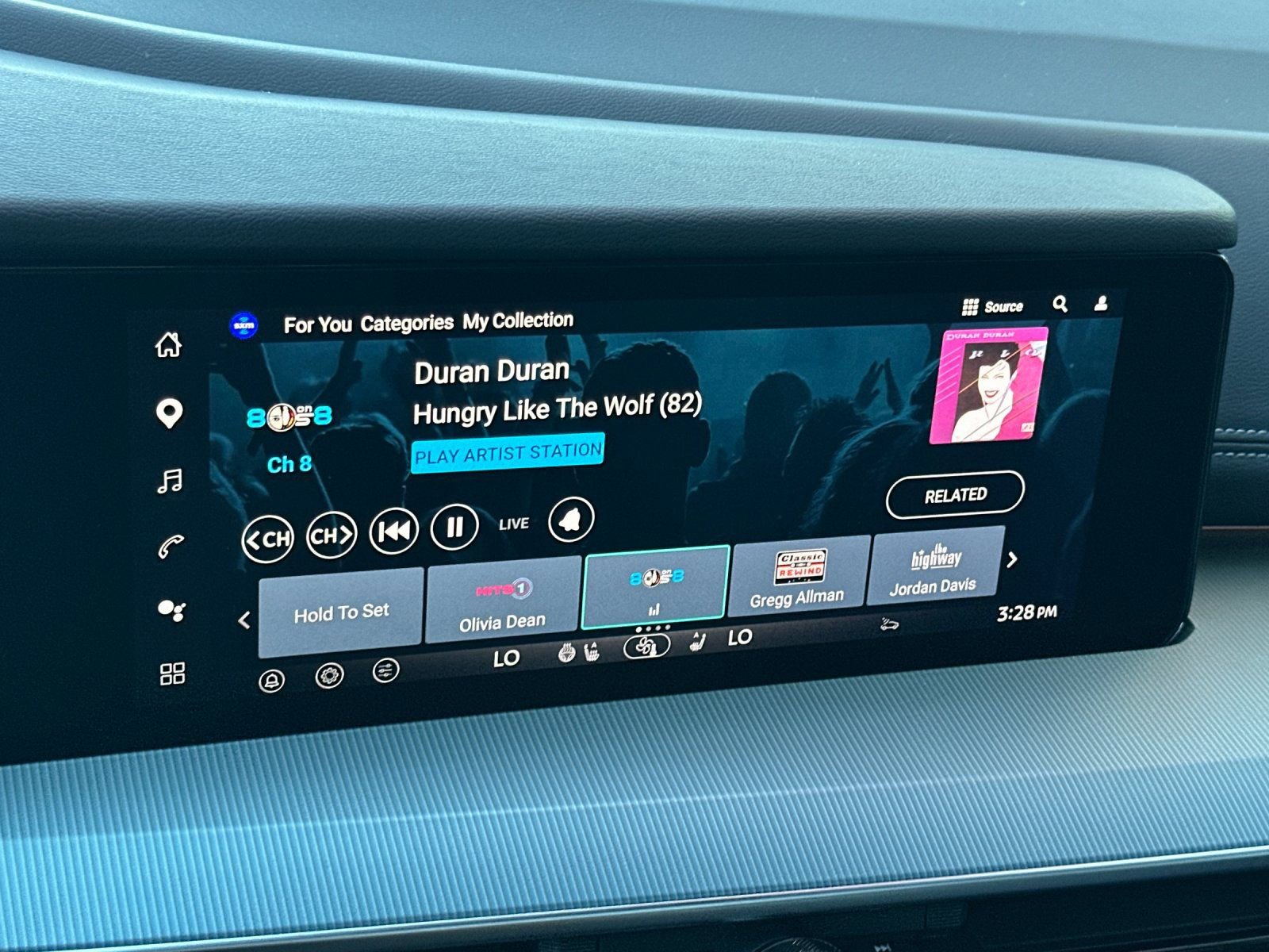 Used 2025 Nissan Murano SL AWD/4WD image 17