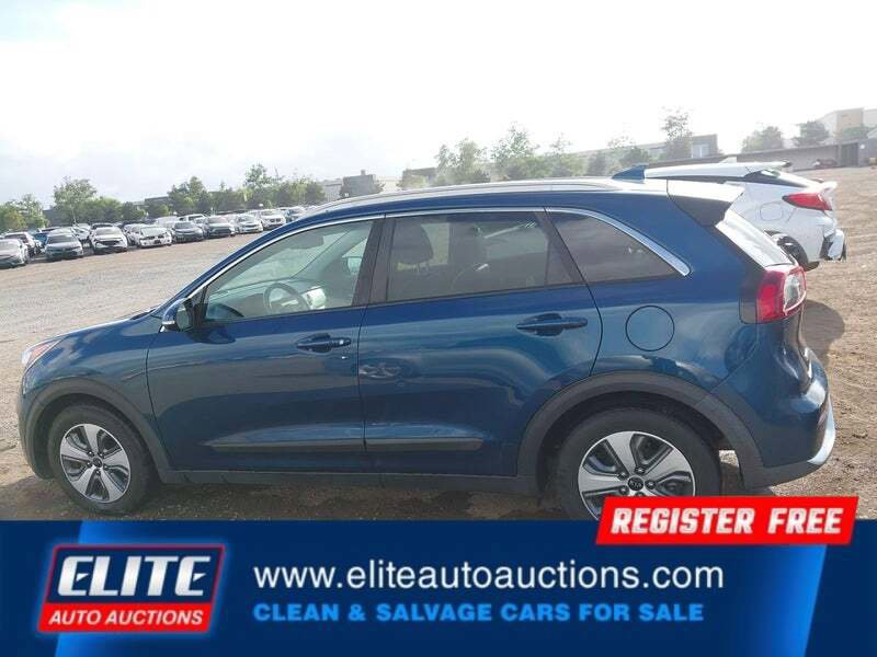 Used 2019 Kia Niro EX image 27