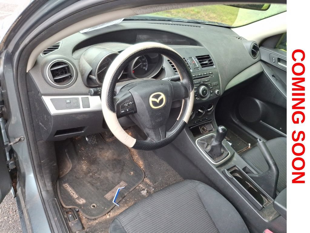 Used 2012 MAZDA MAZDA3 i Sport FWD image 10