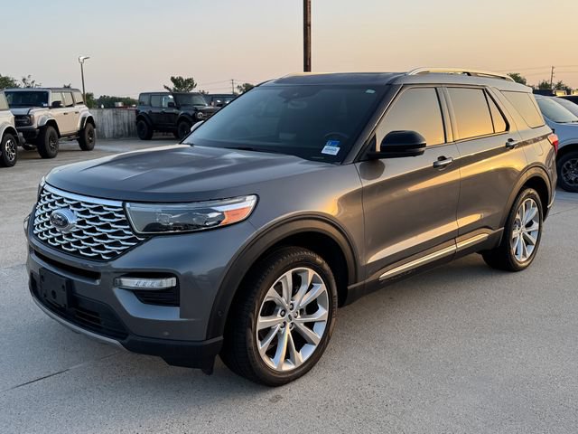 Used 2022 Ford Explorer Platinum w/ Equipment Group 601A AWD/4WD image 12