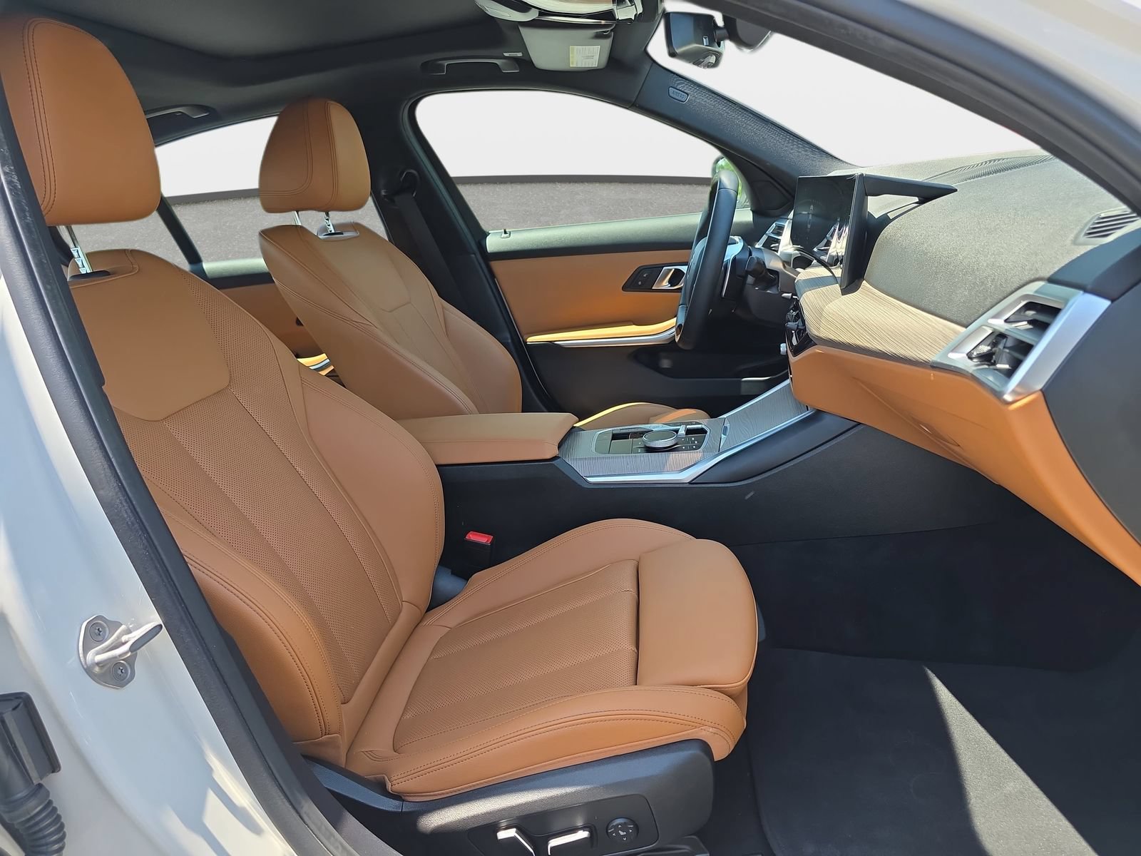 Used 2025 BMW 330i Sedan RWD image 10