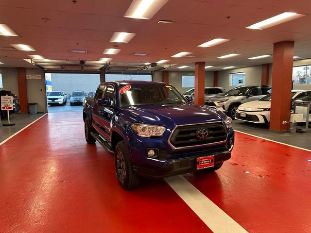 Certified 2023 Toyota Tacoma SR5 AWD/4WD image 2