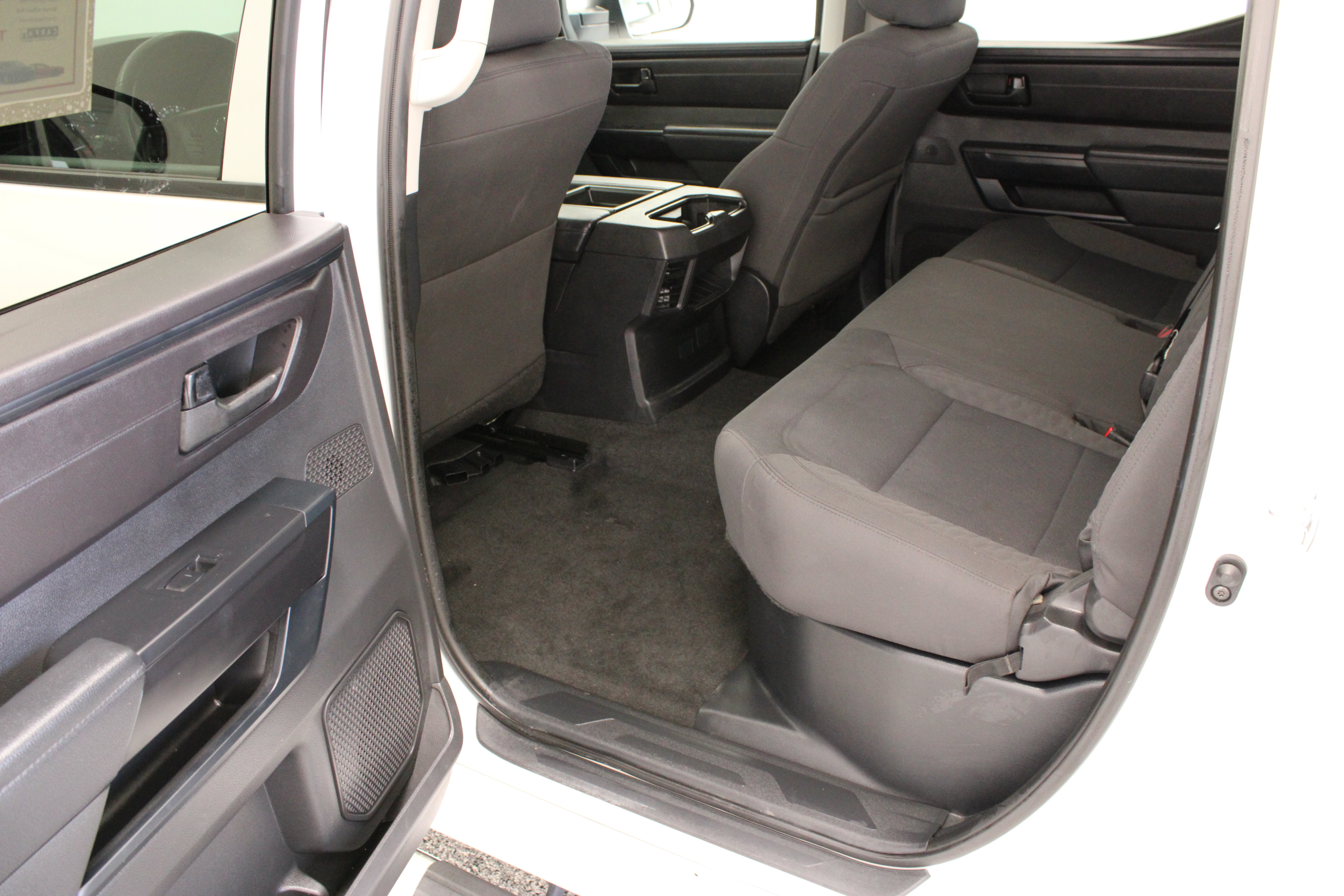Used 2024 Toyota Tundra SR w/ SR Tow Package AWD/4WD image 28