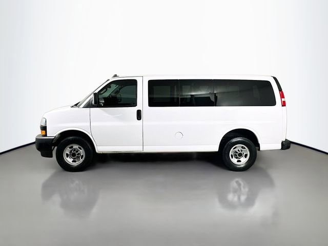 Used 2022 Chevrolet Express 3500 LS image 9