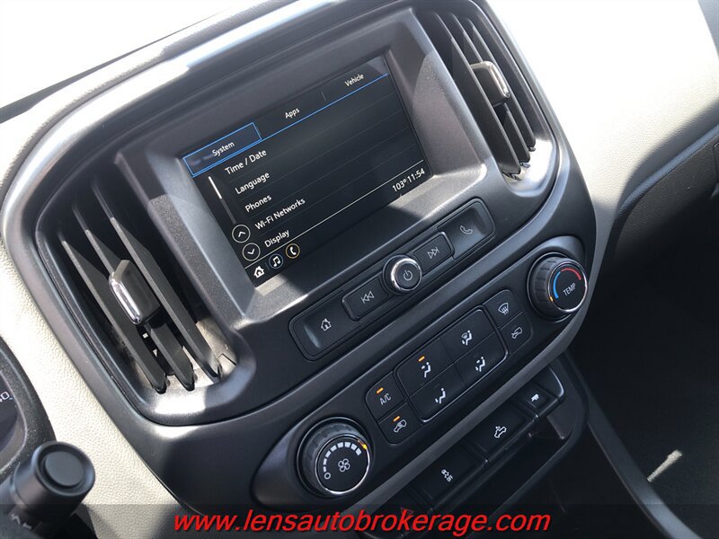 Used 2019 Chevrolet Colorado W/T RWD image 14