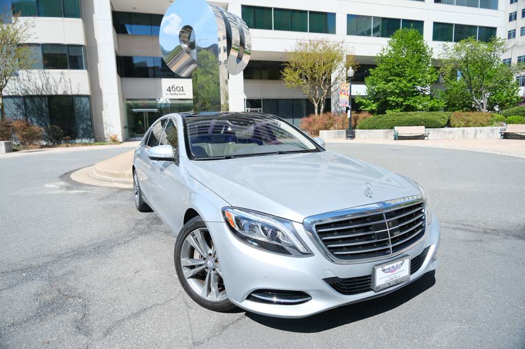 Used 2016 Mercedes-Benz S 550 Sedan image 2