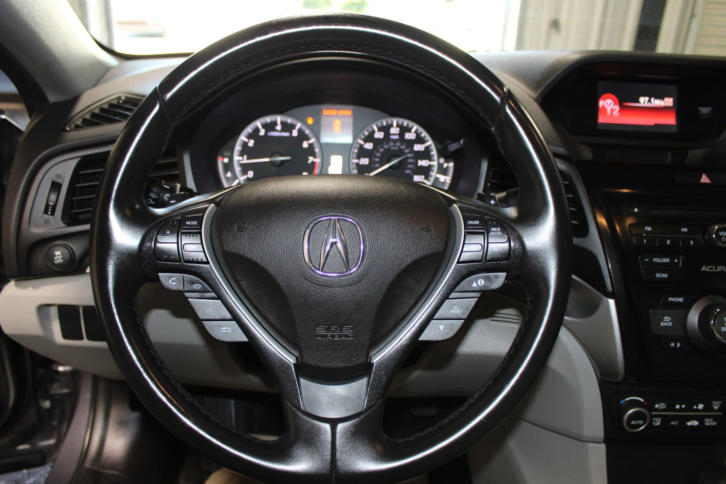 Used 2017 Acura ILX FWD image 10