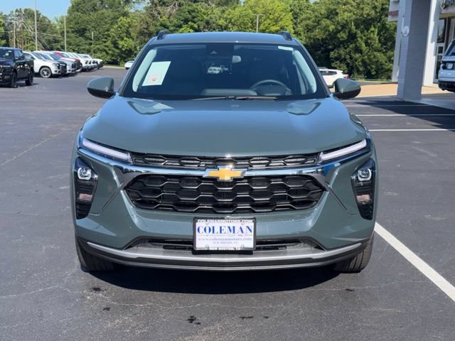 New 2026 Chevrolet Trax LT w/ LT Convenience Package FWD image 4