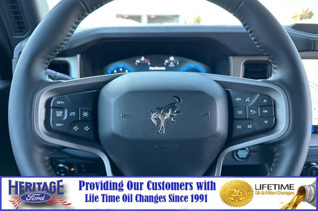 New 2025 Ford Bronco Outer Banks w/ Sasquatch Package image 24