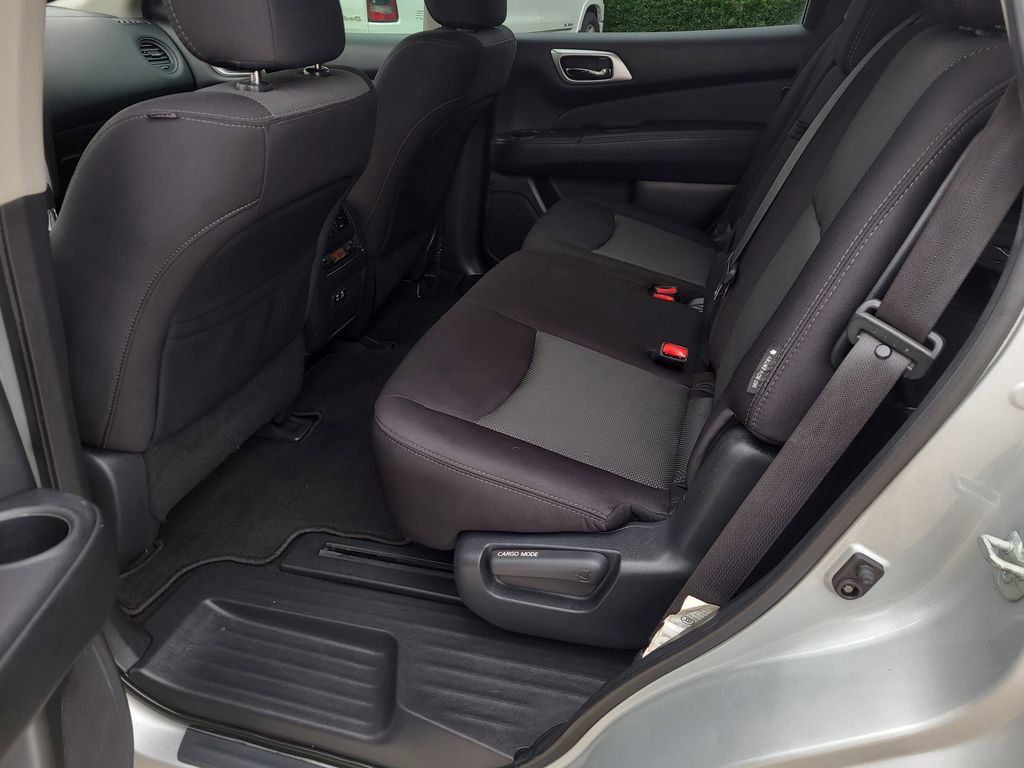 Used 2020 Nissan Pathfinder S FWD image 8