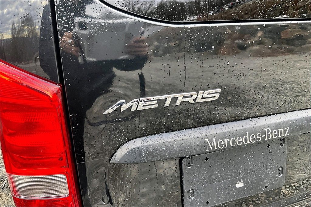 Used 2018 Mercedes-Benz Metris Passenger image 8