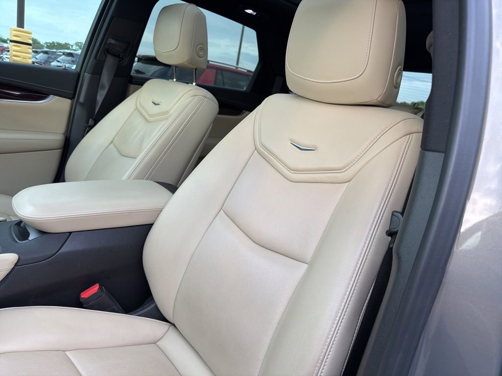 Used 2019 Cadillac XT5 Luxury image 17