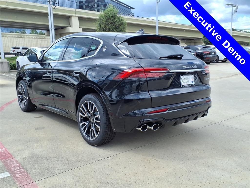 New 2025 Maserati Grecale GT image 9