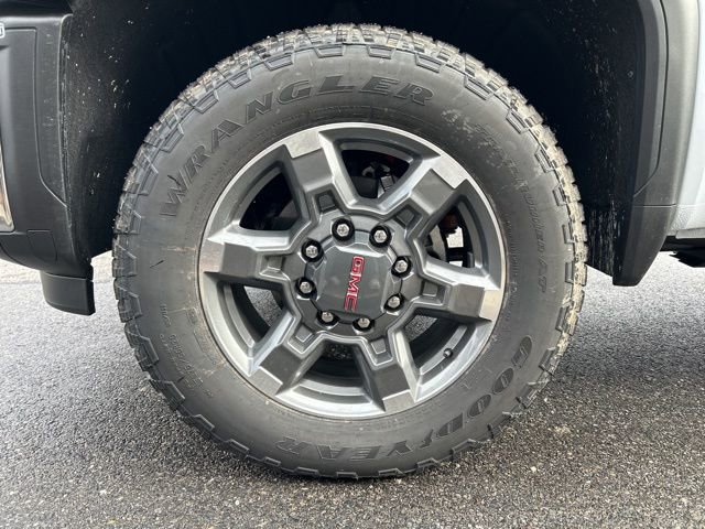 New 2026 GMC Sierra 3500 SLT image 10