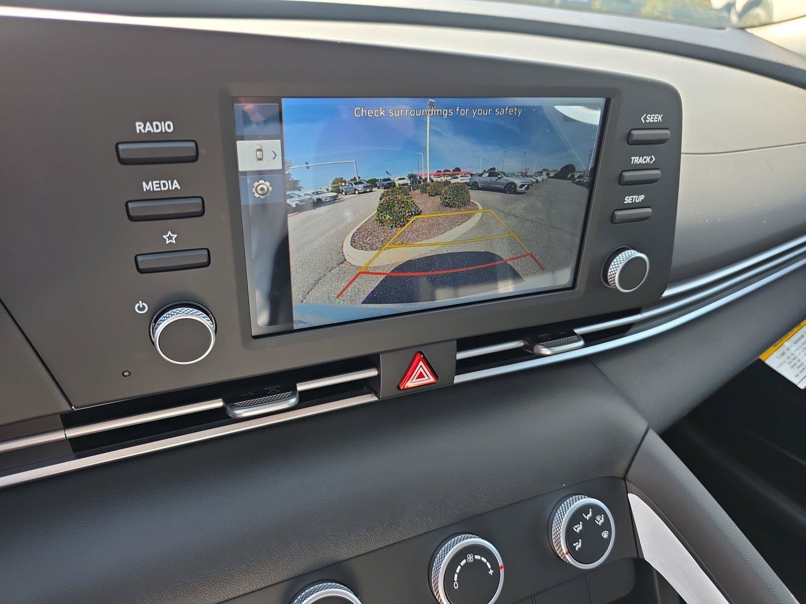 New 2026 Hyundai Elantra SE FWD image 22