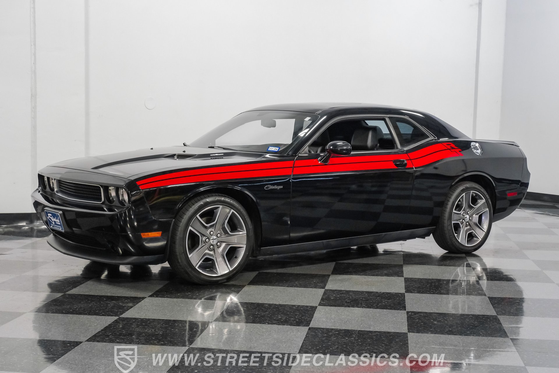 Used 2012 Dodge Challenger R/T RWD image 6