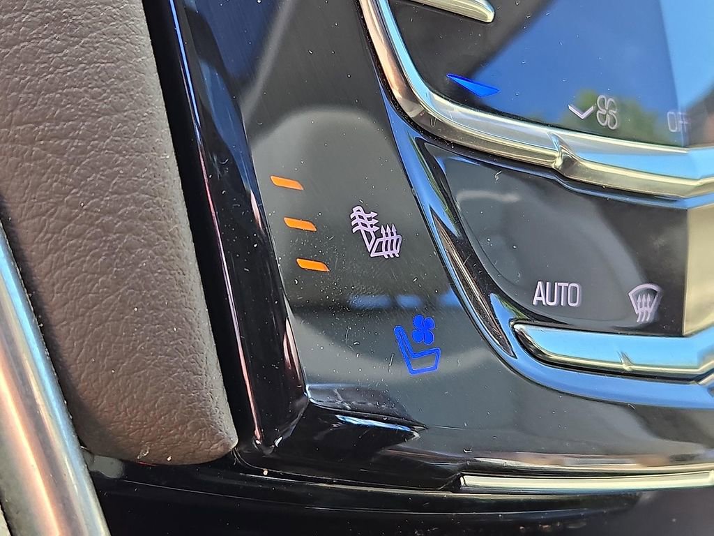 Used 2013 Cadillac XTS Luxury w/ Driver Awareness Package FWD image 25