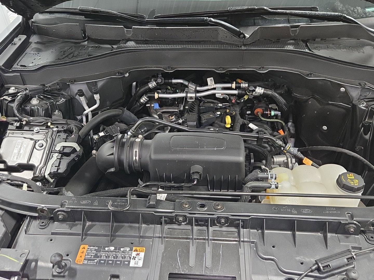 Used 2023 Ford Explorer XLT image 29