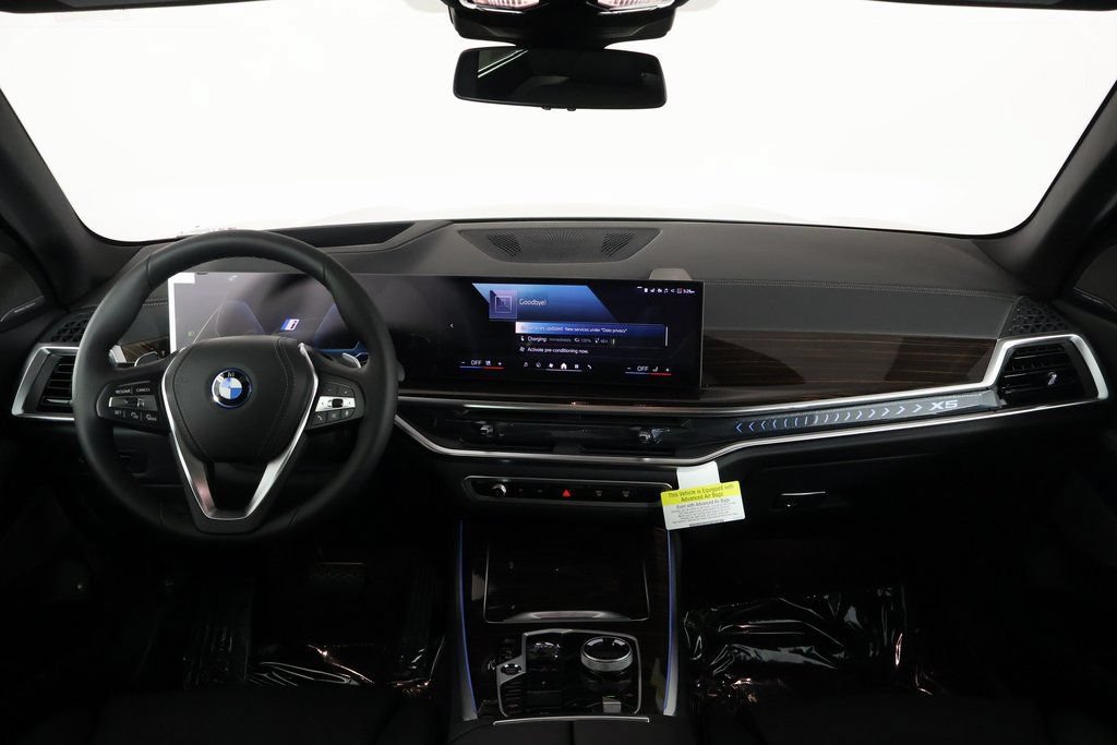 New 2026 BMW X5 xDrive50e w/ Executive Package AWD/4WD image 4